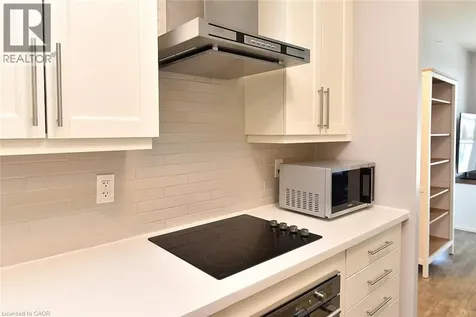 2081 Fairview Street Burlington ON L7R 0E4