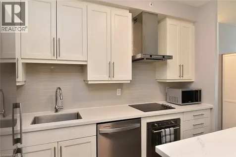 2081 Fairview Street Burlington ON L7R 0E4