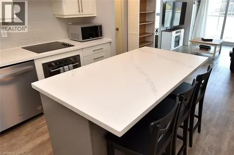 2081 Fairview Street Burlington ON L7R 0E4