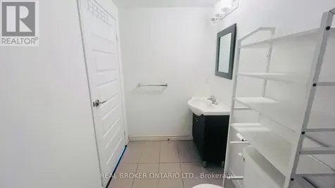 158 King Street North Waterloo ON N2J 0E5
