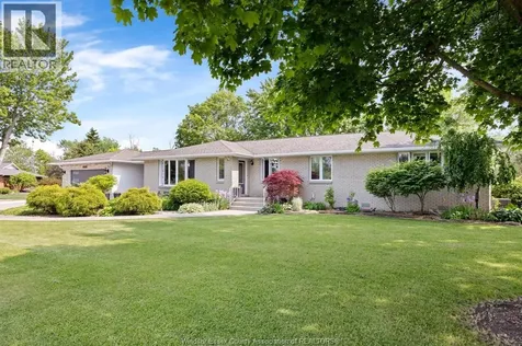 1226 Aimee Street Lakeshore ON N0R 1S0