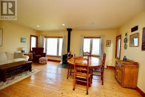 14 Dock Lane Northern Bruce Peninsula ON N0H 1Z0