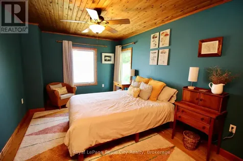 14 Dock Lane Northern Bruce Peninsula ON N0H 1Z0