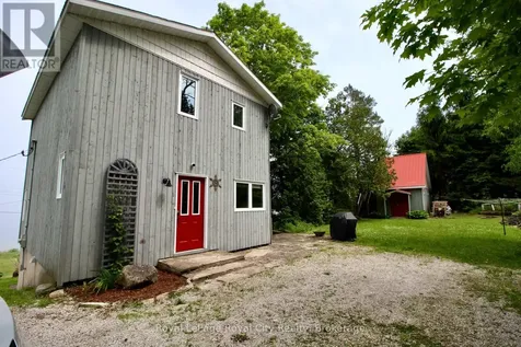 14 Dock Lane Northern Bruce Peninsula ON N0H 1Z0