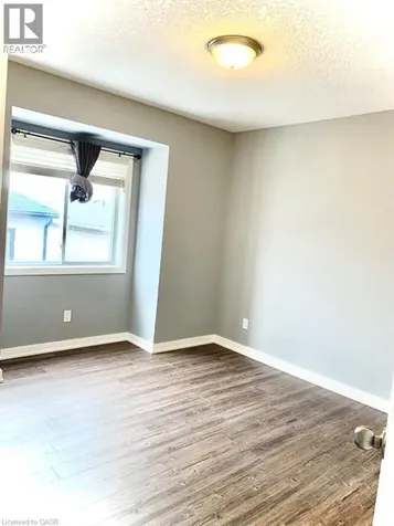 58 Howe Drive Kitchener ON N2E 1J4