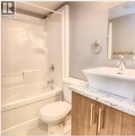 58 Howe Drive Kitchener ON N2E 1J4
