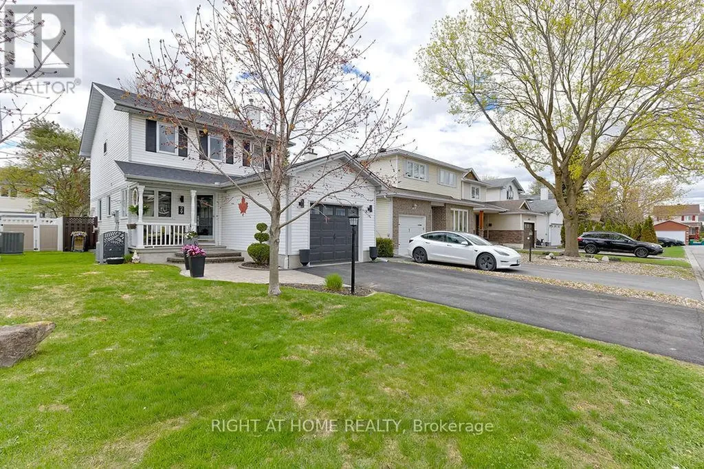 29 Peacock Crescent Ottawa ON K2J 3P8