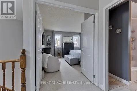 29 Peacock Crescent Ottawa ON K2J 3P8