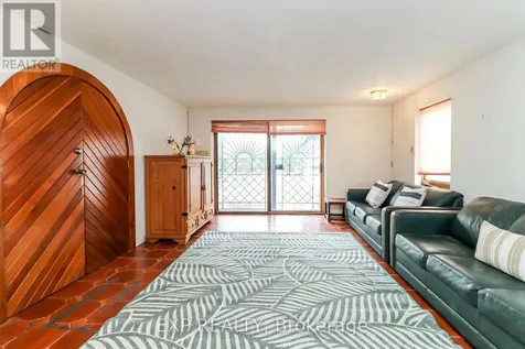 104 Kinsey Place Blue Mountains ON L9Y 0R4