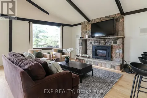 104 Kinsey Place Blue Mountains ON L9Y 0R4