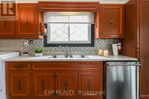 104 Kinsey Place Blue Mountains ON L9Y 0R4