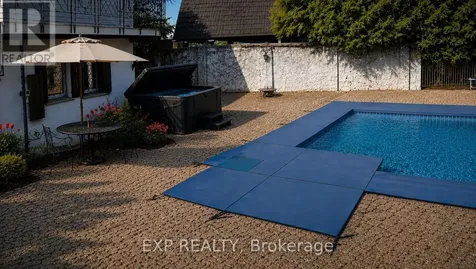 104 Kinsey Place Blue Mountains ON L9Y 0R4