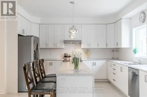 2 Rowland Street Collingwood ON L9Y 5M4