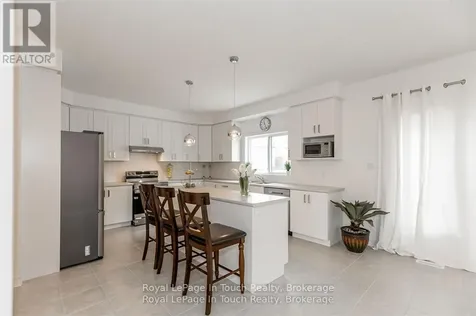 2 Rowland Street Collingwood ON L9Y 5M4