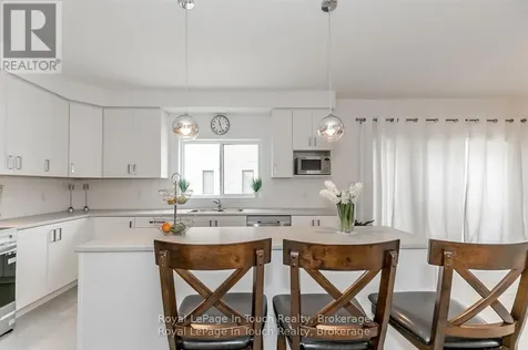 2 Rowland Street Collingwood ON L9Y 5M4