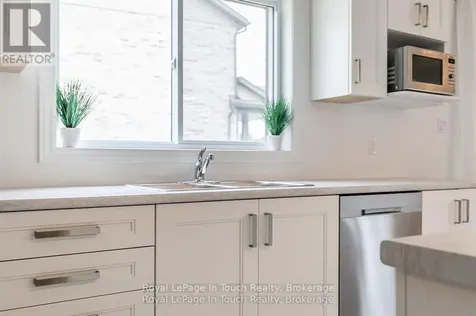 2 Rowland Street Collingwood ON L9Y 5M4