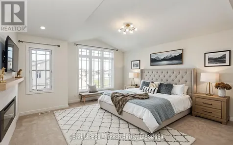 2 Rowland Street Collingwood ON L9Y 5M4