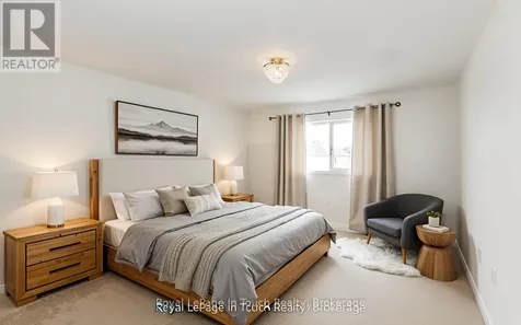 2 Rowland Street Collingwood ON L9Y 5M4