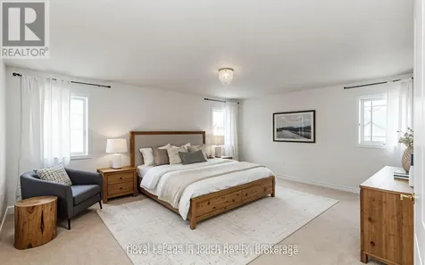 2 Rowland Street Collingwood ON L9Y 5M4