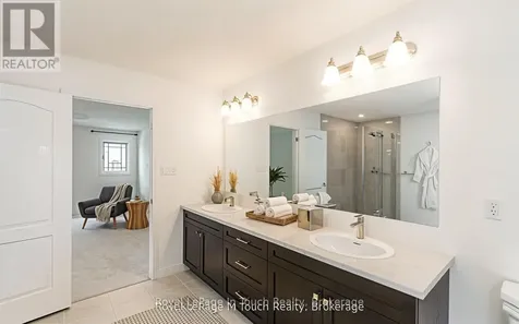 2 Rowland Street Collingwood ON L9Y 5M4