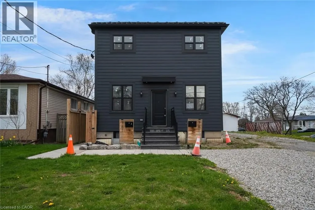 781 Oliva Street Pickering ON L1W 2V9