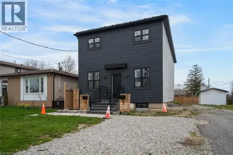 781 Oliva Street Pickering ON L1W 2V9