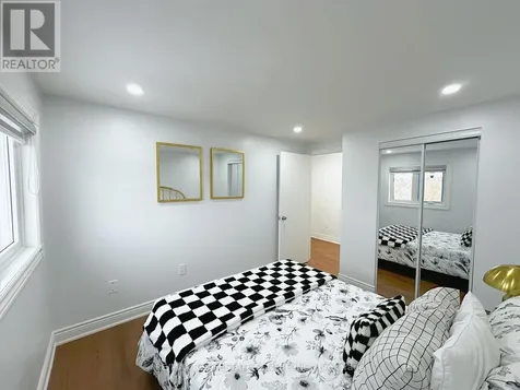 498 Bankside Drive Kitchener ON N2N 3J3