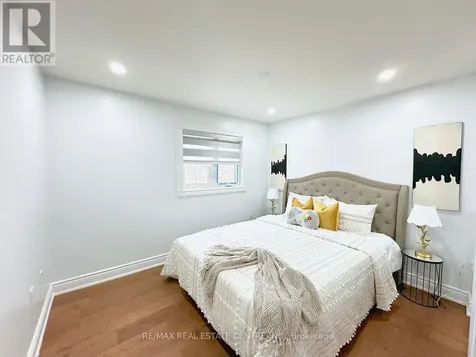 498 Bankside Drive Kitchener ON N2N 3J3