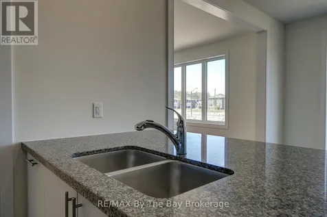 63 Rosanne Circle Wasaga Beach ON L9Z 0M8