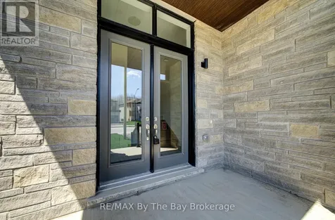 63 Rosanne Circle Wasaga Beach ON L9Z 0M8