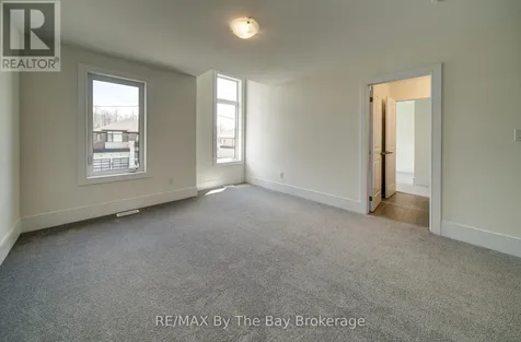 63 Rosanne Circle Wasaga Beach ON L9Z 0M8