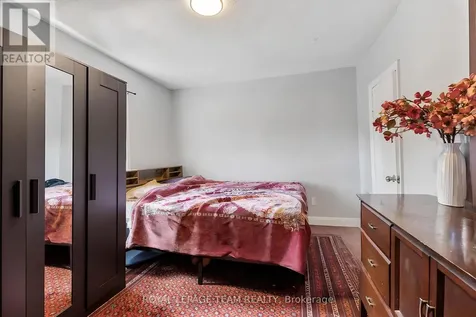 105 Jolliet Avenue Ottawa ON K1L 5H1