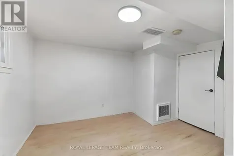 105 Jolliet Avenue Ottawa ON K1L 5H1