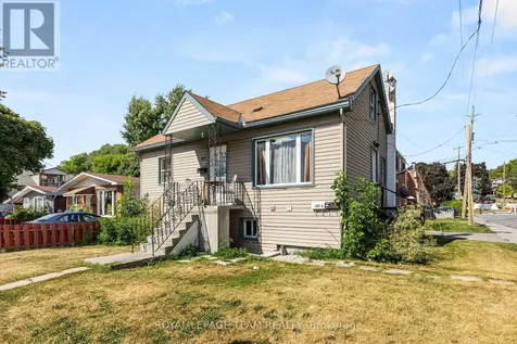 105 Jolliet Avenue Ottawa ON K1L 5H1