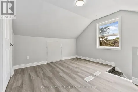 105 Jolliet Avenue Ottawa ON K1L 5H1