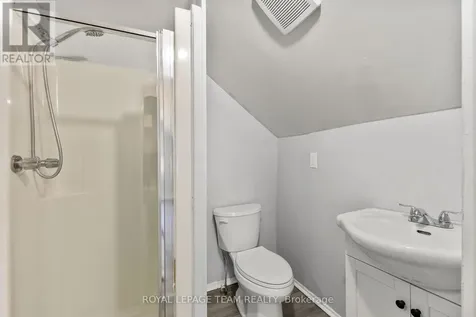 105 Jolliet Avenue Ottawa ON K1L 5H1