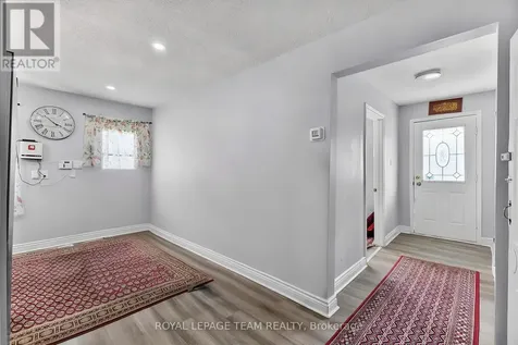105 Jolliet Avenue Ottawa ON K1L 5H1