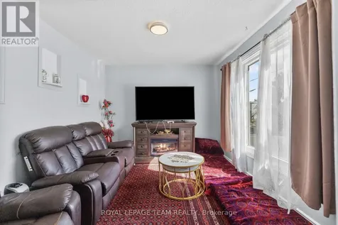 105 Jolliet Avenue Ottawa ON K1L 5H1