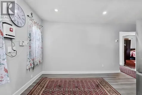 105 Jolliet Avenue Ottawa ON K1L 5H1