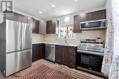 105 Jolliet Avenue Ottawa ON K1L 5H1