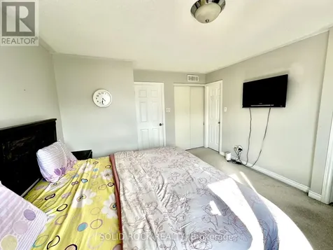 255 Catamount Court Ottawa ON K2M 0A9