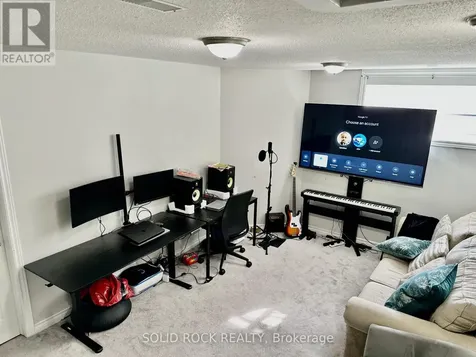 255 Catamount Court Ottawa ON K2M 0A9