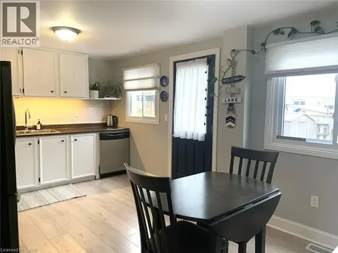 244 Richardson Drive Port Dover ON N0A 1N4
