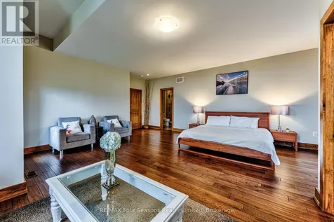 9 Windrose Valley Boulevard Clearview ON L9Y 0K2