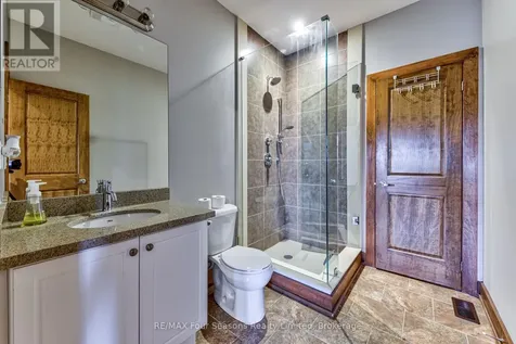 9 Windrose Valley Boulevard Clearview ON L9Y 0K2