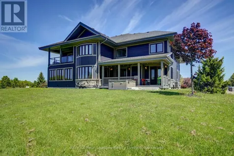 9 Windrose Valley Boulevard Clearview ON L9Y 0K2