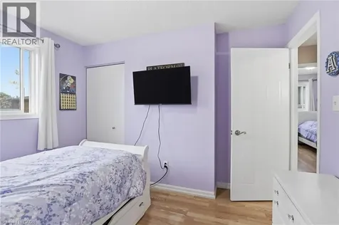 593 Grey Street Brantford ON N3S 4X9