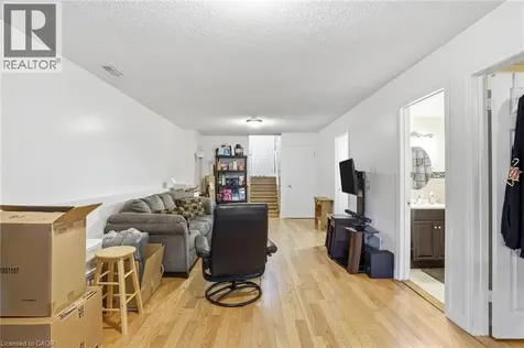 593 Grey Street Brantford ON N3S 4X9