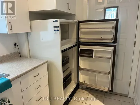 384 Blake Boulevard Ottawa ON K1L 6L2