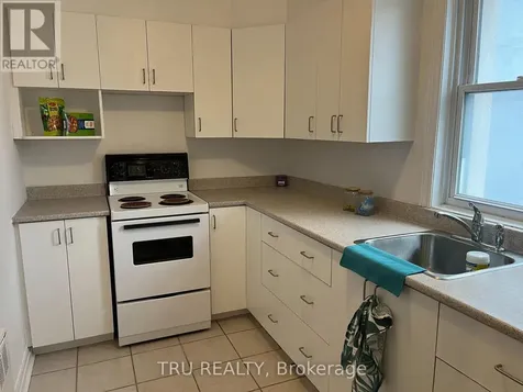 384 Blake Boulevard Ottawa ON K1L 6L2